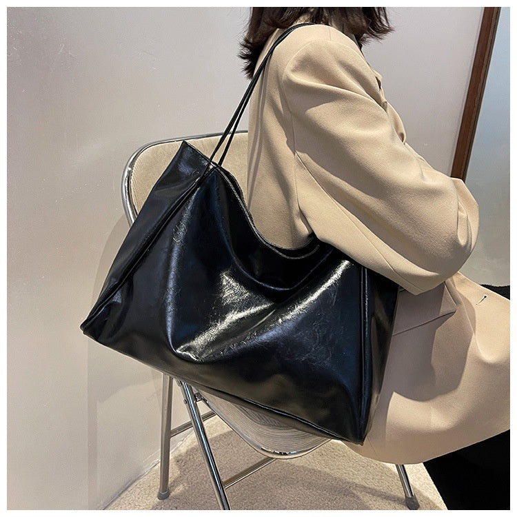 womens-large-capacity-fashion-cattlehide-leather-shoulder-handbag