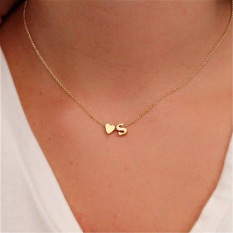 peach-heart-shaped-letter-necklace-clavicle-chain-necklace